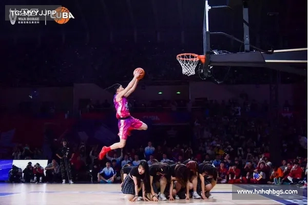 震撼全明星扣篮大赛揭秘 经典动作与创新飞跃再度引燃篮球激情 震撼全明星扣篮大赛揭秘 经典动作与创新飞跃再度引燃篮球激情